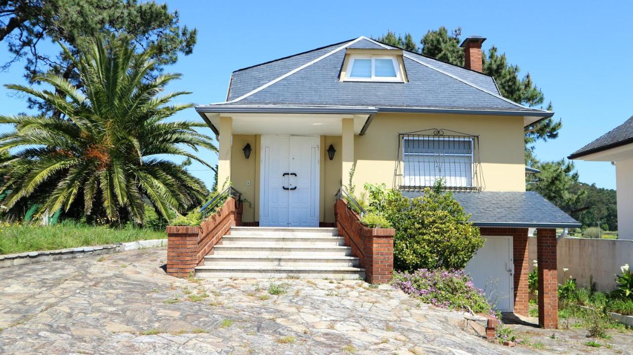 Spacious House With Terrace Near Boiro, Sea View Zewnętrze zdjęcie